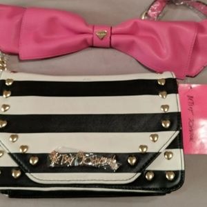 Betsey johnson bow shoulder bag